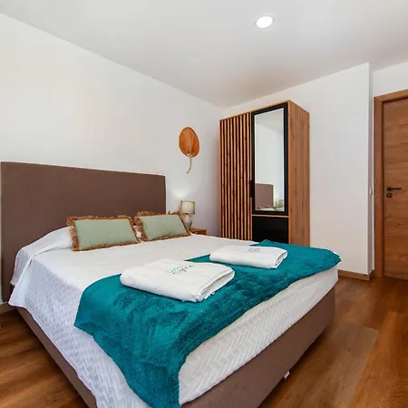 B55 - Santo Amaro Hill *