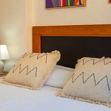 B55 - Santo Amaro Hill Apartment
