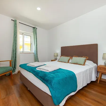 B55 - Santo Amaro Hill לאגוּ‏ש