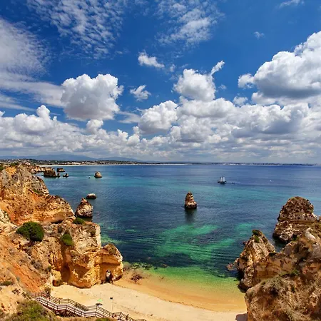 B55 - Santo Amaro Hill * Λάγος